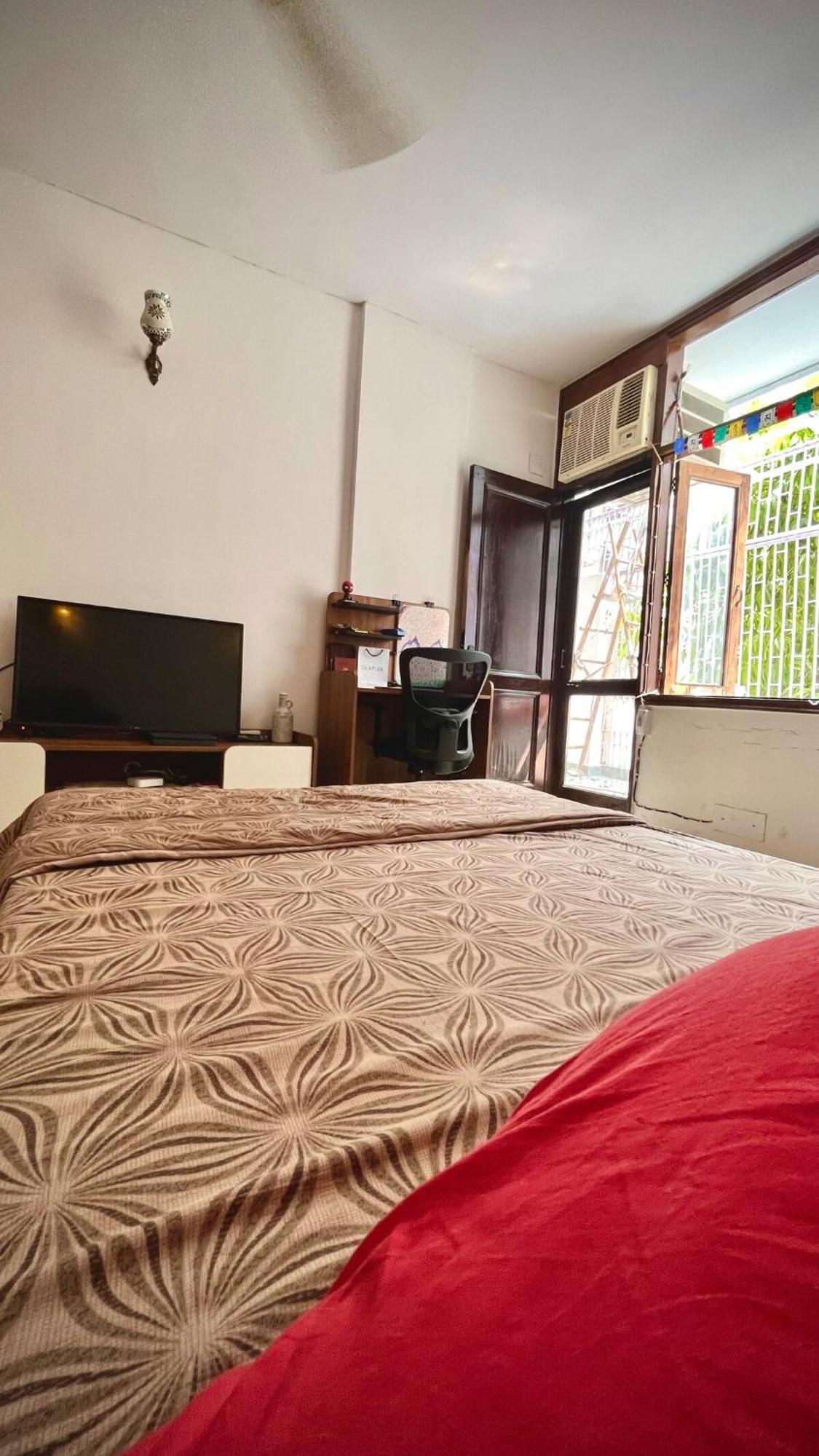 3bhk Grand Party House Prime Location With Parking Apartment New Delhi